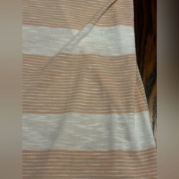 Torrid pink white Striped double V-neck Tee size 2X 2 - Picture 10 of 12